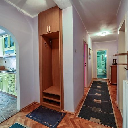 Appartamento Lux Apartman Cvetkovic Kraljevo Esterno foto