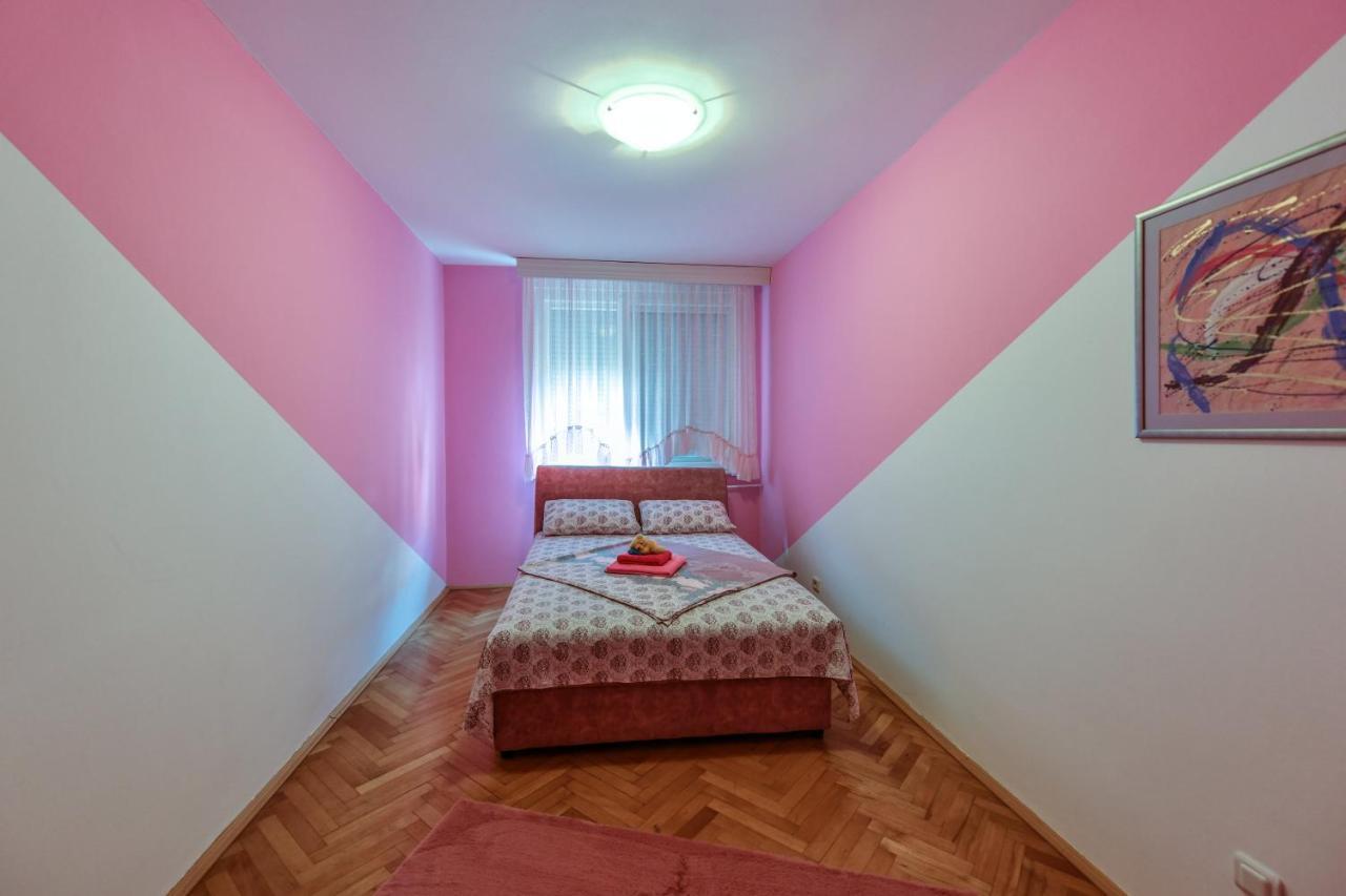 Appartamento Lux Apartman Cvetkovic Kraljevo Esterno foto