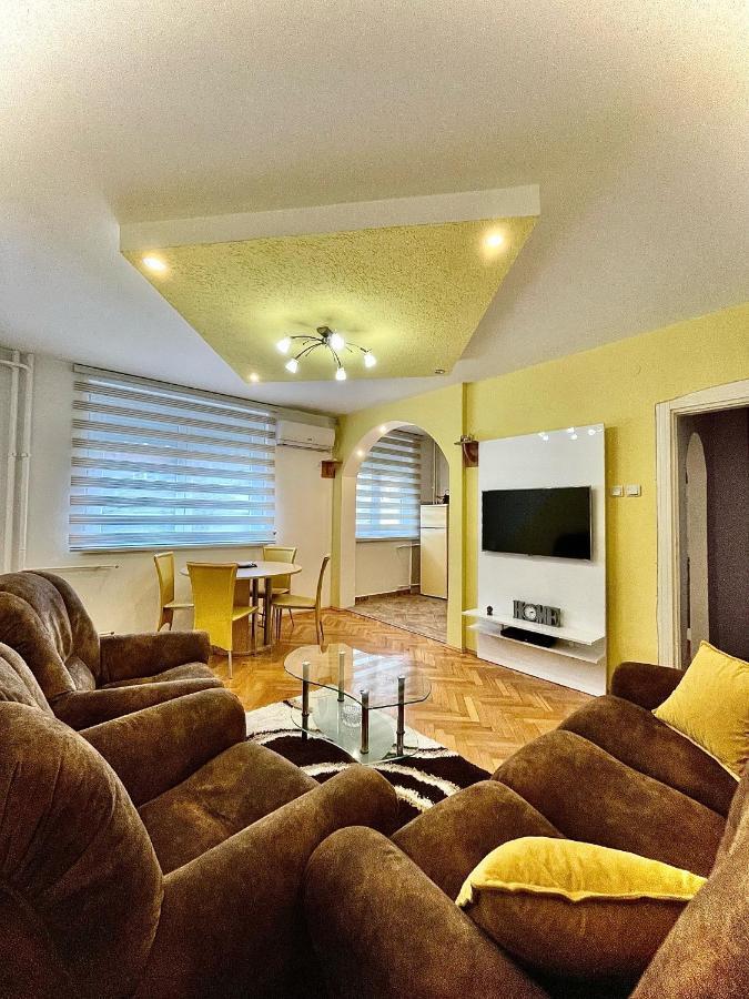 Appartamento Lux Apartman Cvetkovic Kraljevo Esterno foto